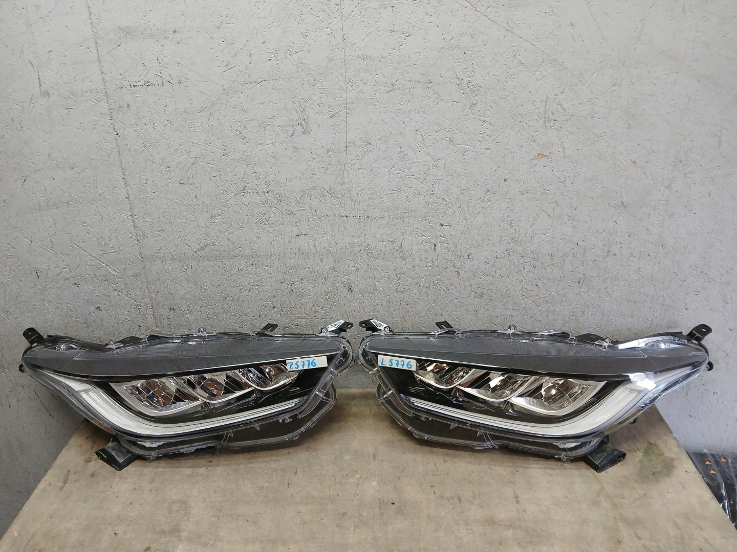 Frontscheinwerfer Toyota Yaris I P1 LED Links Scheinwerfer Headlight - Thumbnail 1