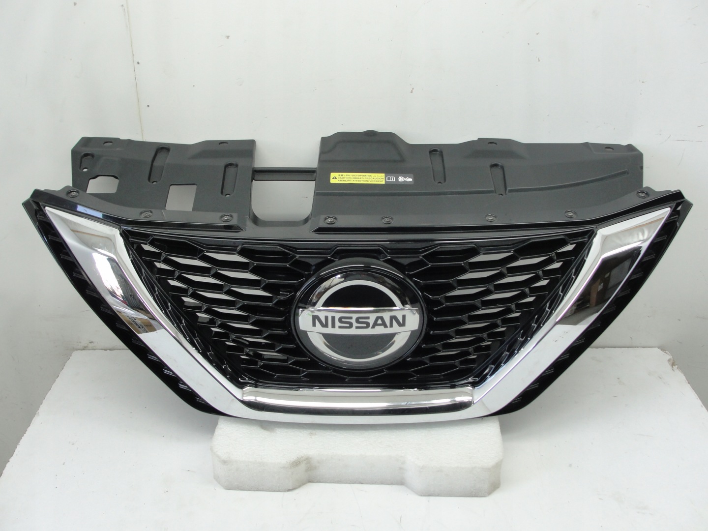 Nissan Qashqai J11 Kühlergrill FRONTGRILL Kühlergitter 62398HV80A - Thumbnail 1