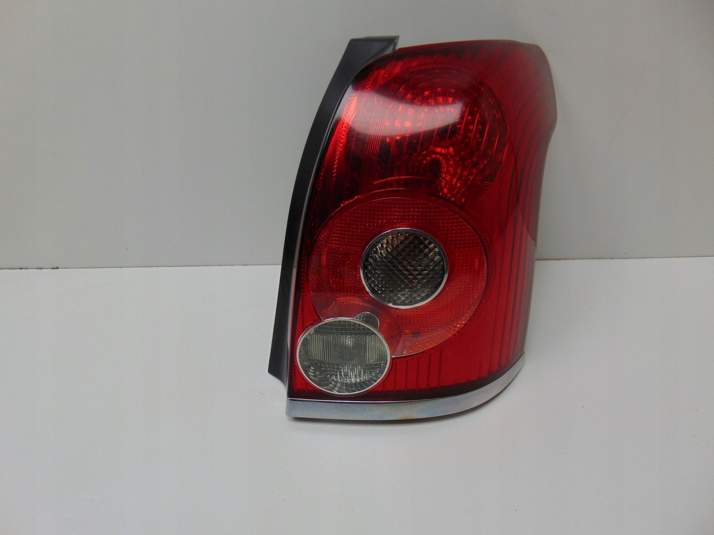 Toyota Avensis T25 Rückleuchte Rearlamp - Thumbnail 1