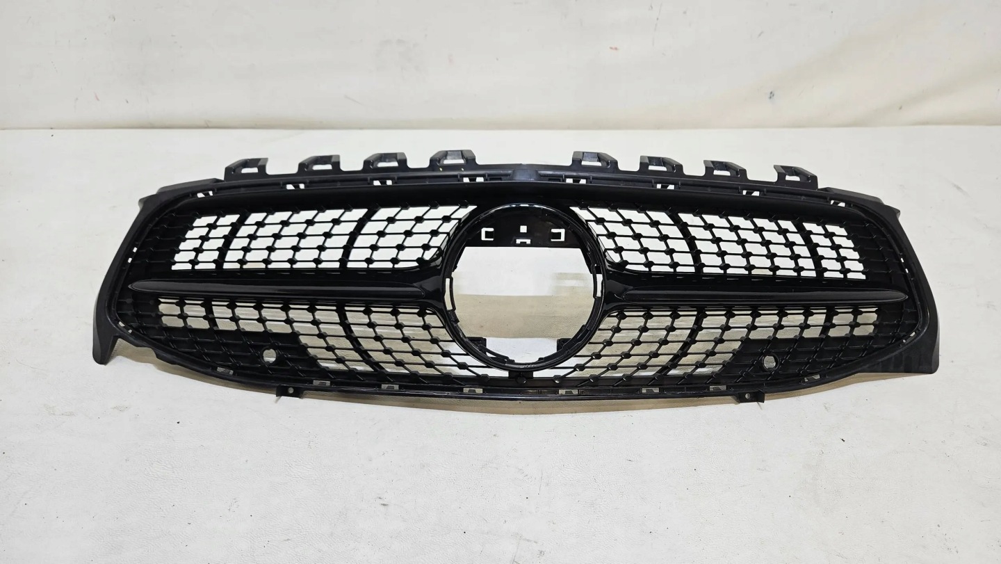 Mercedes-Benz CLA C118 Kühlergrill FRONTGRILL Kühlergitter A1188888000 - Thumbnail 8