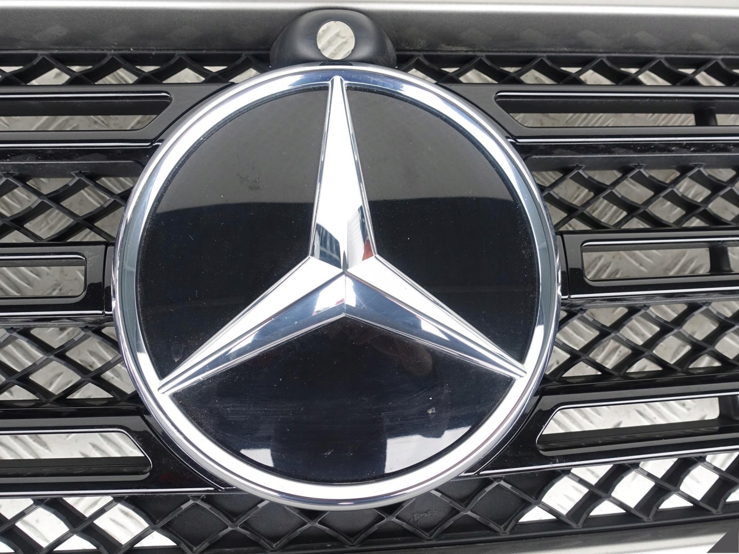 Mercedes-Benz G-Klasse W463 Kühlergrill FRONTGRILL Kühlergitter A4638880300 - Thumbnail 4