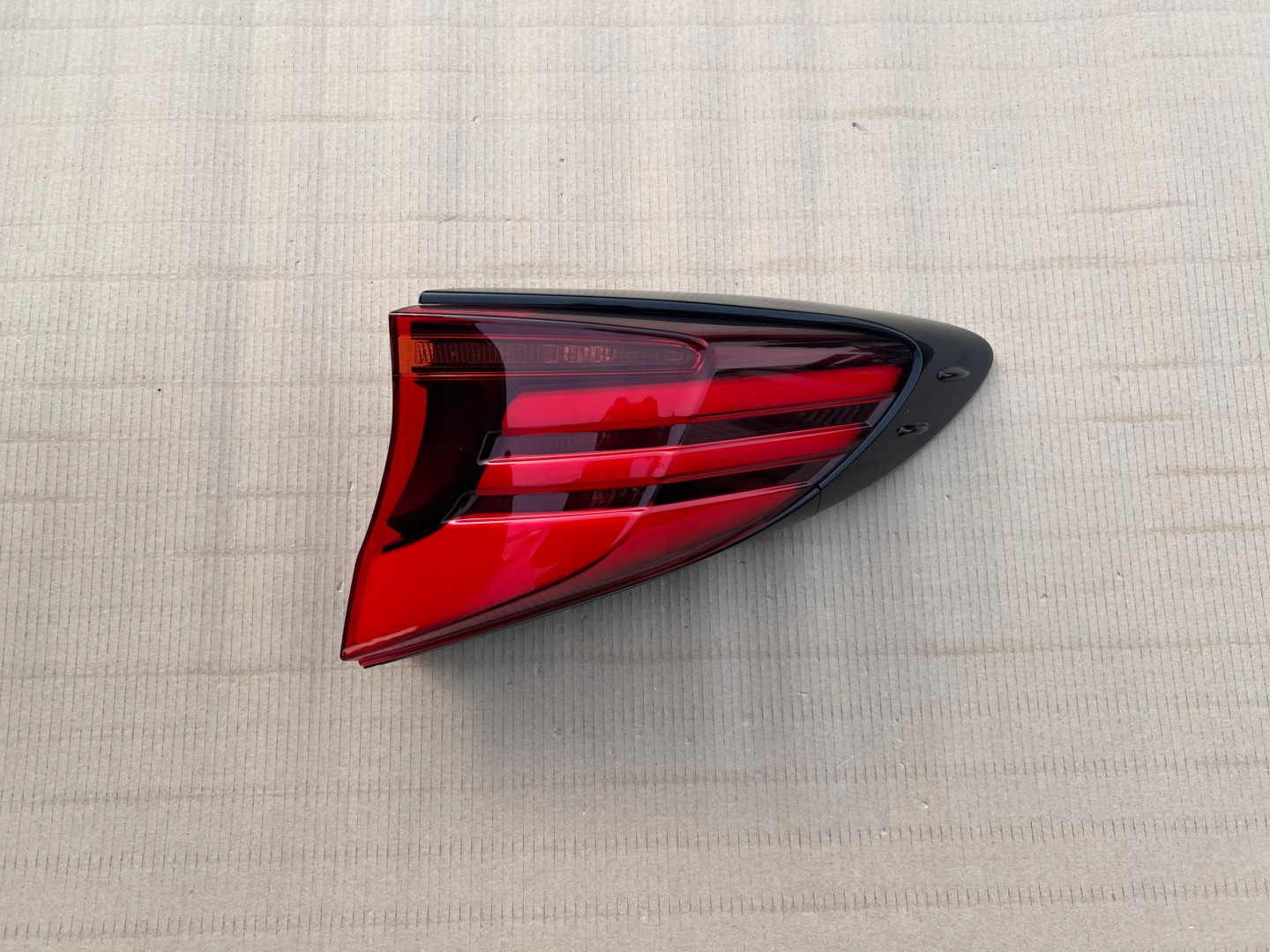 Toyota C-HR X20 Rückleuchte 81660F4130 Rearlamp - Thumbnail 1