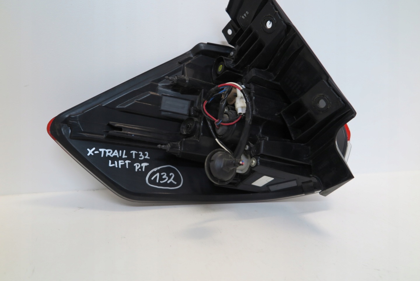 Nissan X-Trail T32 Rückleuchte Rearlamp - Thumbnail 6