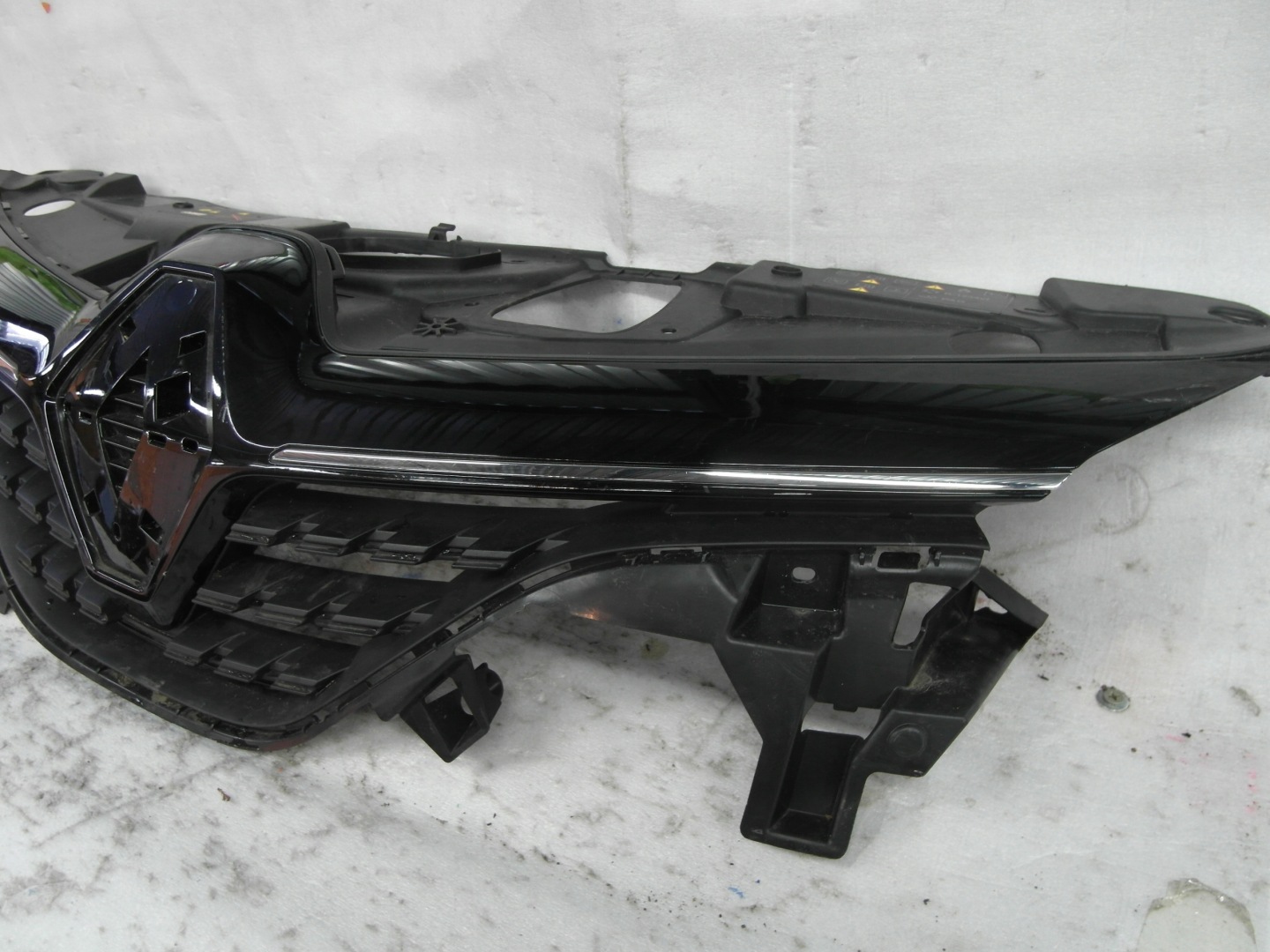 Renault Clio X98 Kühlergrill FRONTGRILL Kühlergitter 622560637R - Thumbnail 3