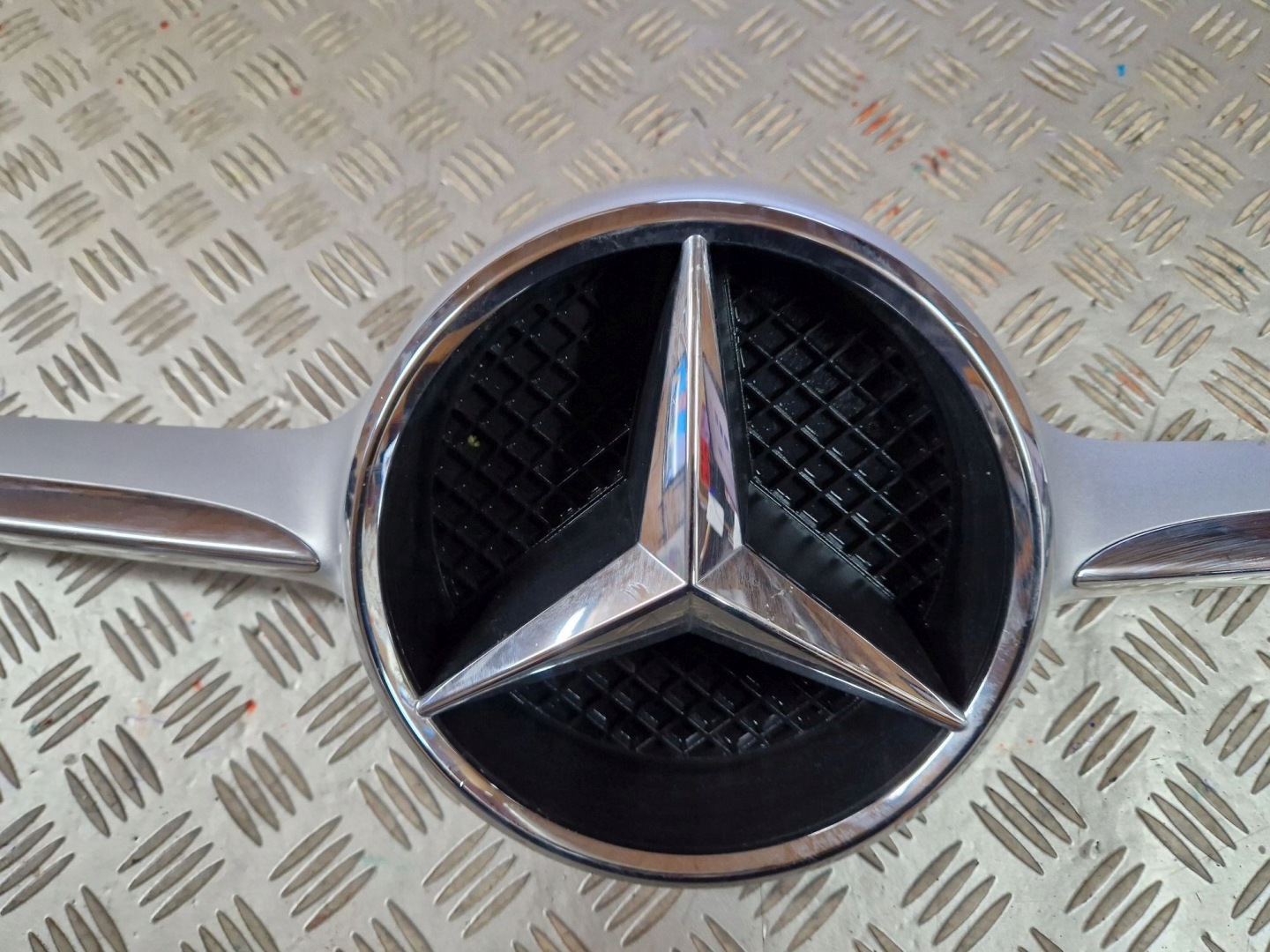Mercedes-Benz C-Klasse W205 Kühlergrill FRONTGRILL Kühlergitter A2058880560 - Thumbnail 4