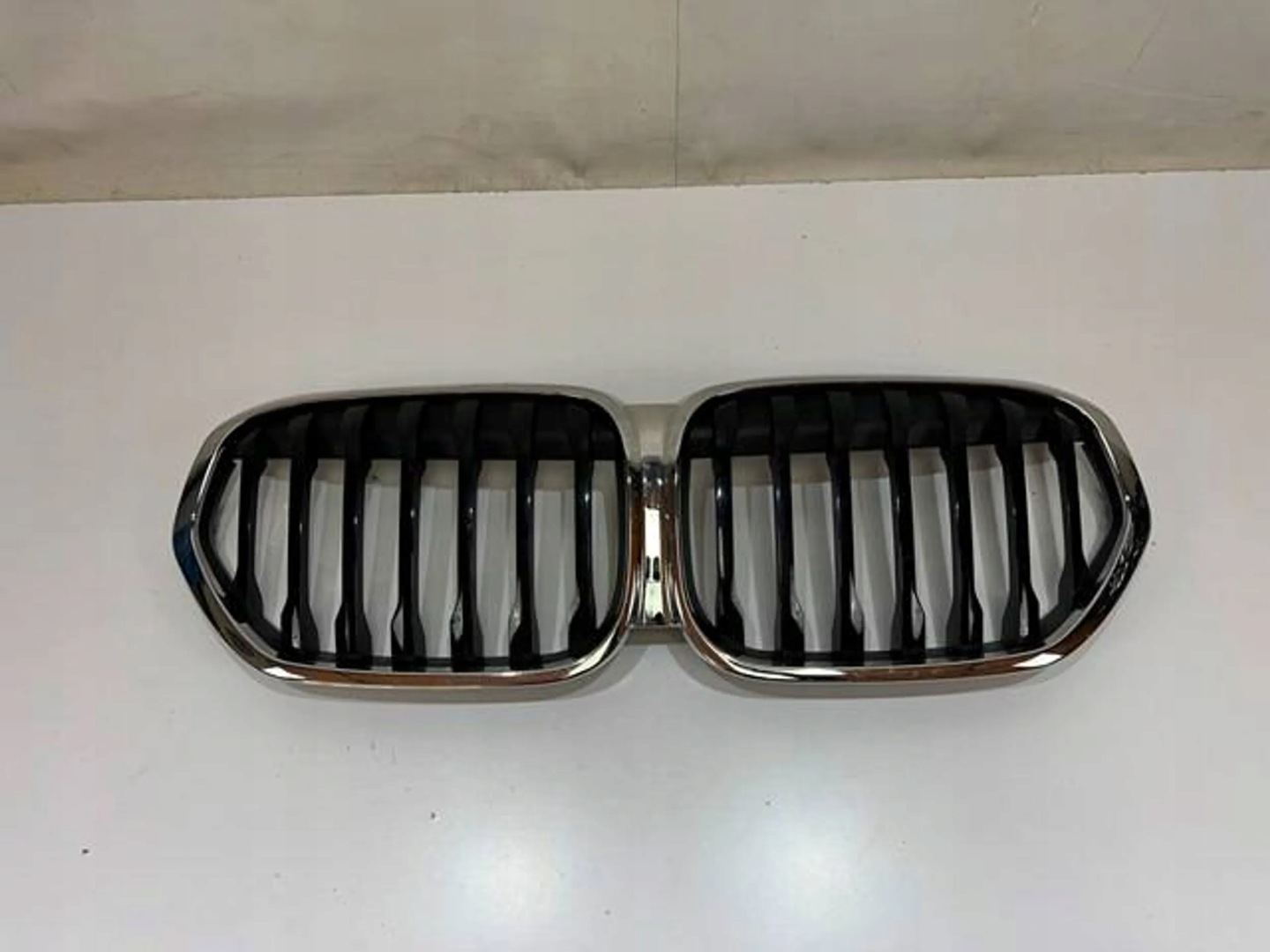 BMW X1 F48 Kühlergrill FRONTGRILL Kühlergitter - Thumbnail 1