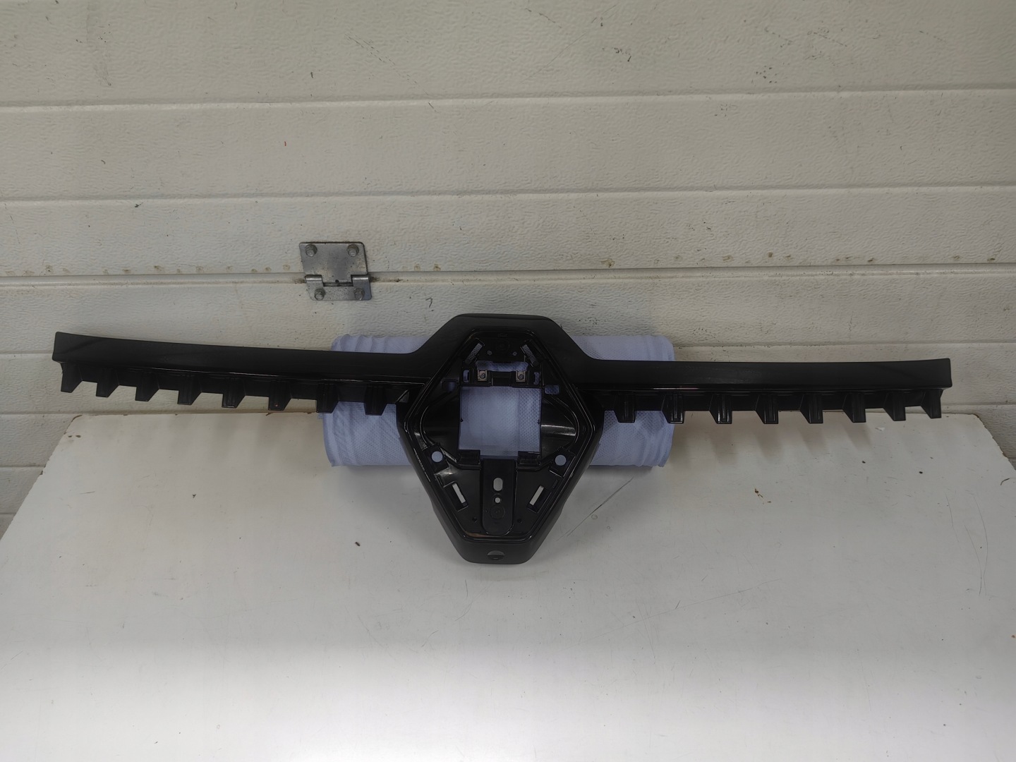 Renault Austral RHN Kühlergrill FRONTGRILL Kühlergitter - Thumbnail 1