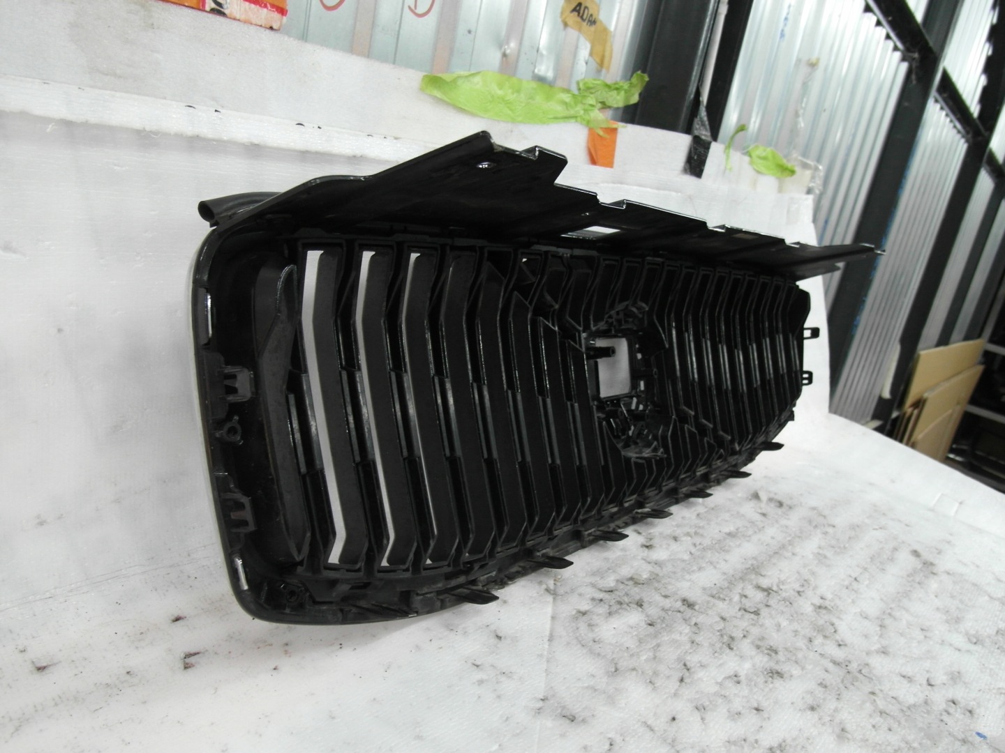 Volvo XC60 Kühlergrill FRONTGRILL Kühlergitter 32291019NR - Thumbnail 6
