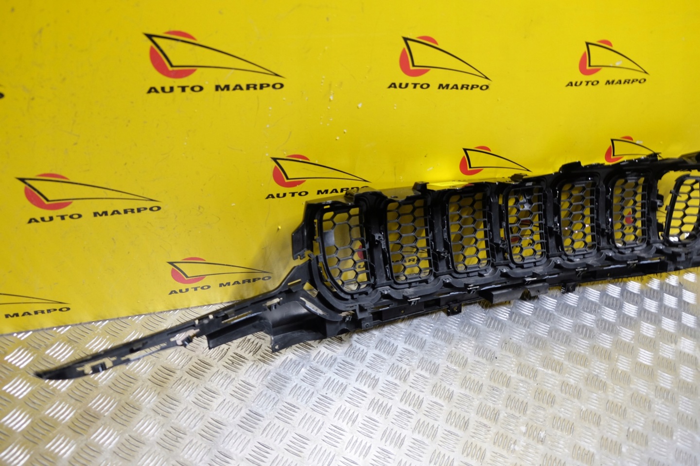 Jeep Cherokee J Kühlergrill FRONTGRILL Kühlergitter OKEE2021GR - Thumbnail 12