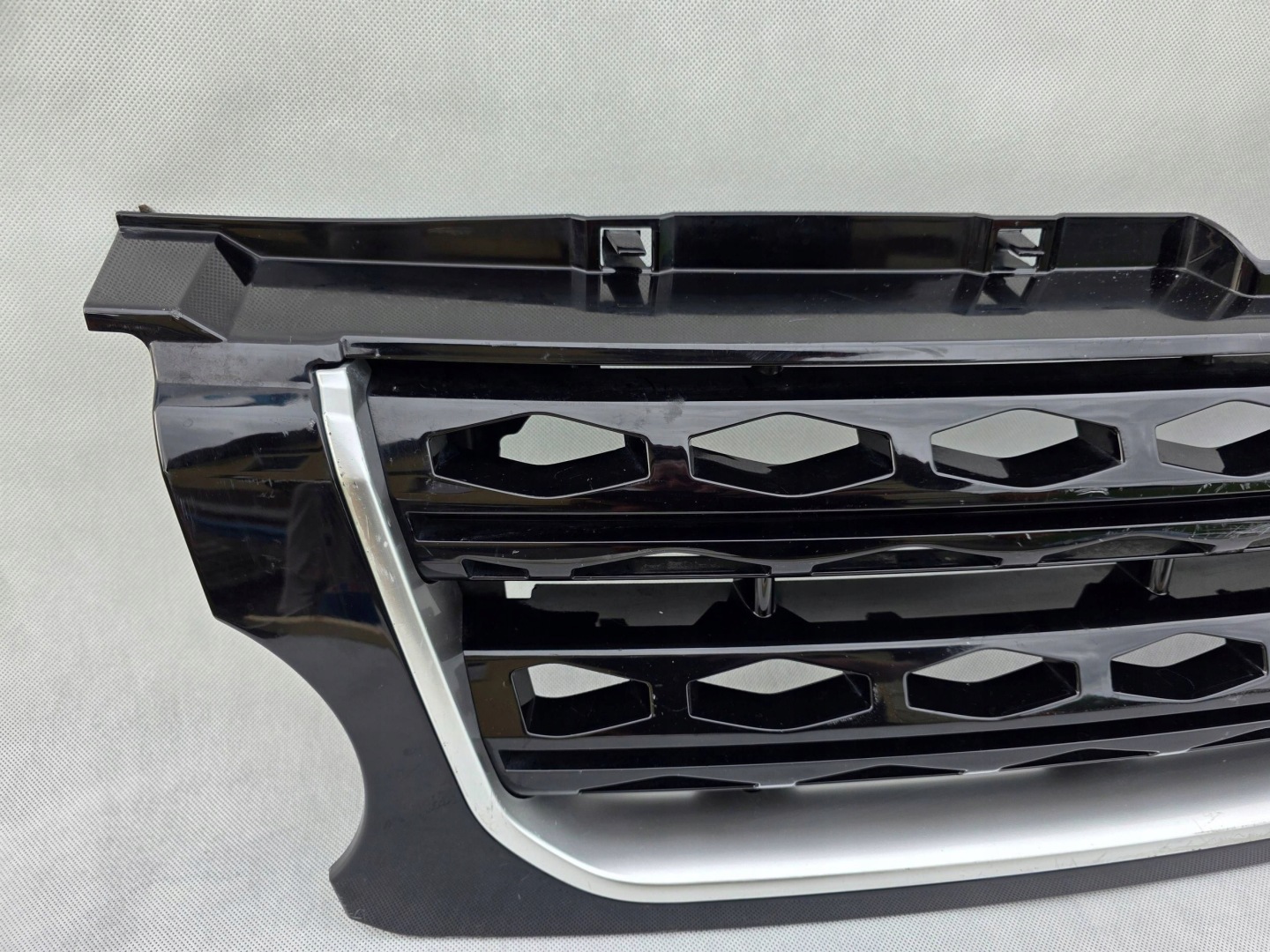 Land Rover Discovery LA Kühlergrill FRONTGRILL Kühlergitter H228138A - Thumbnail 2