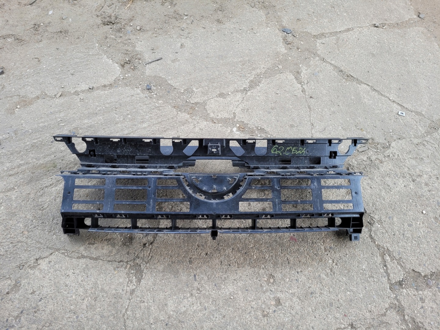 VW Transporter T7 Kühlergrill FRONTGRILL Kühlergitter 7T0807381D - Thumbnail 1