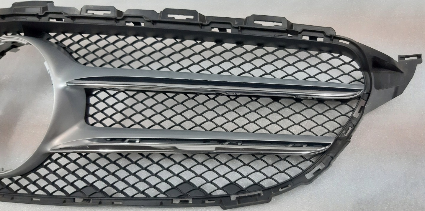 Mercedes-Benz C-Klasse W205 Kühlergrill FRONTGRILL Kühlergitter A2058800183 - Thumbnail 4
