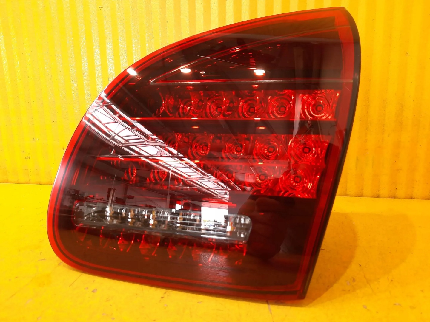 Porsche Cayenne 9YA Rückleuchte 7P5945094R Rearlamp - Thumbnail 1