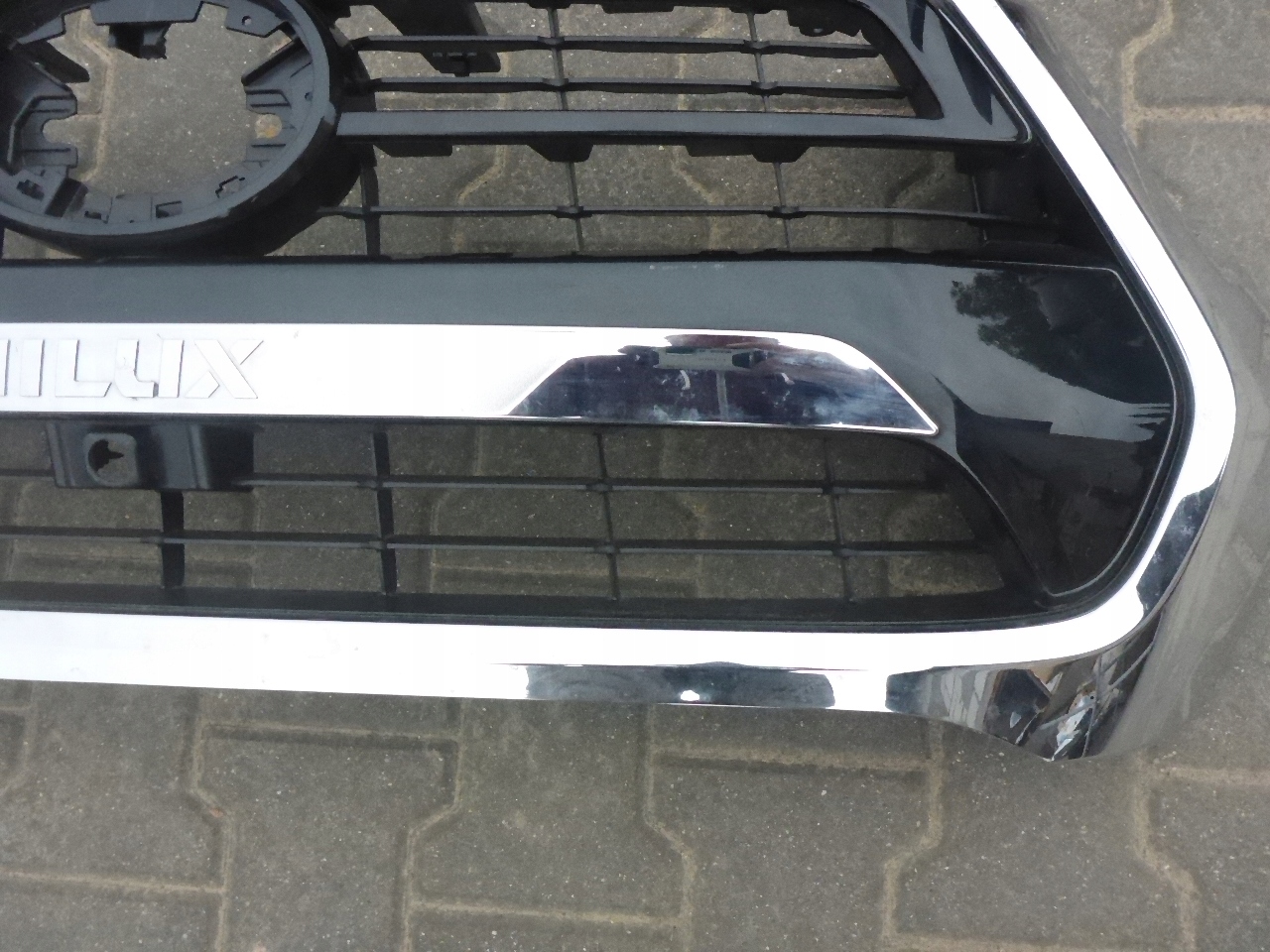 Toyota Hilux AN1P Kühlergrill FRONTGRILL Kühlergitter - Thumbnail 4