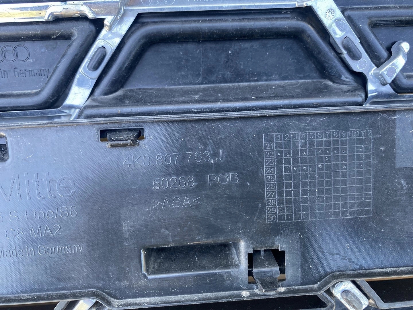 Audi A6 Kühlergrill FRONTGRILL Kühlergitter 4K0807783J - Thumbnail 7
