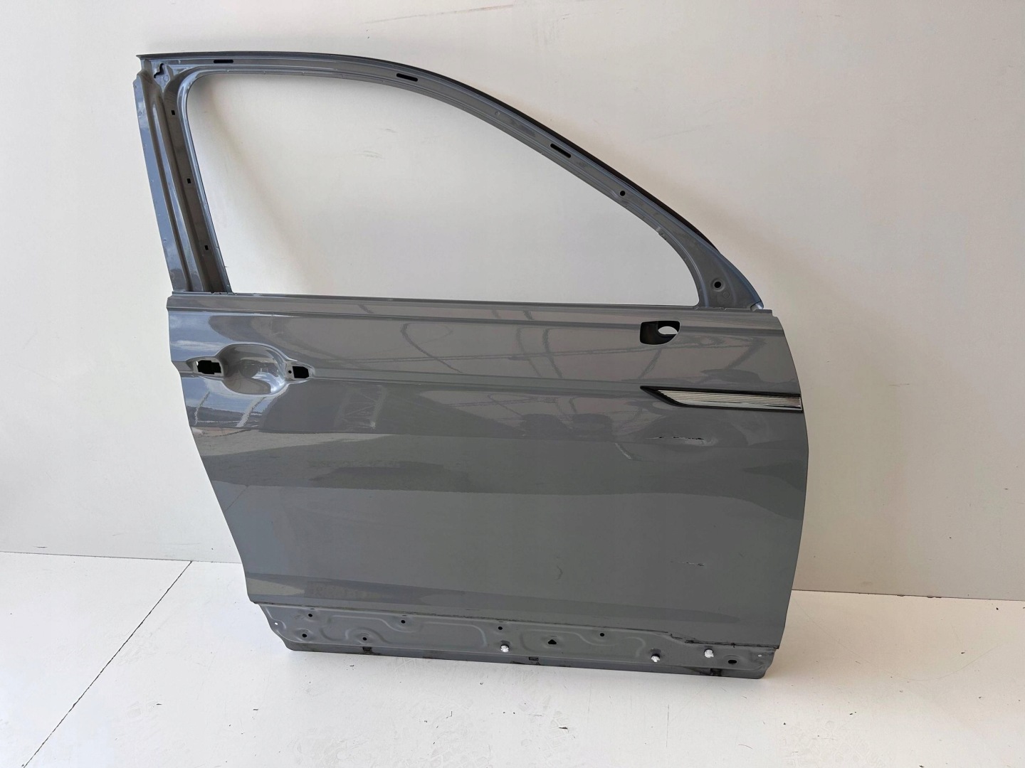 VW Tiguan Tür Vorne Rechts SUV Door Porta Porte - Thumbnail 1