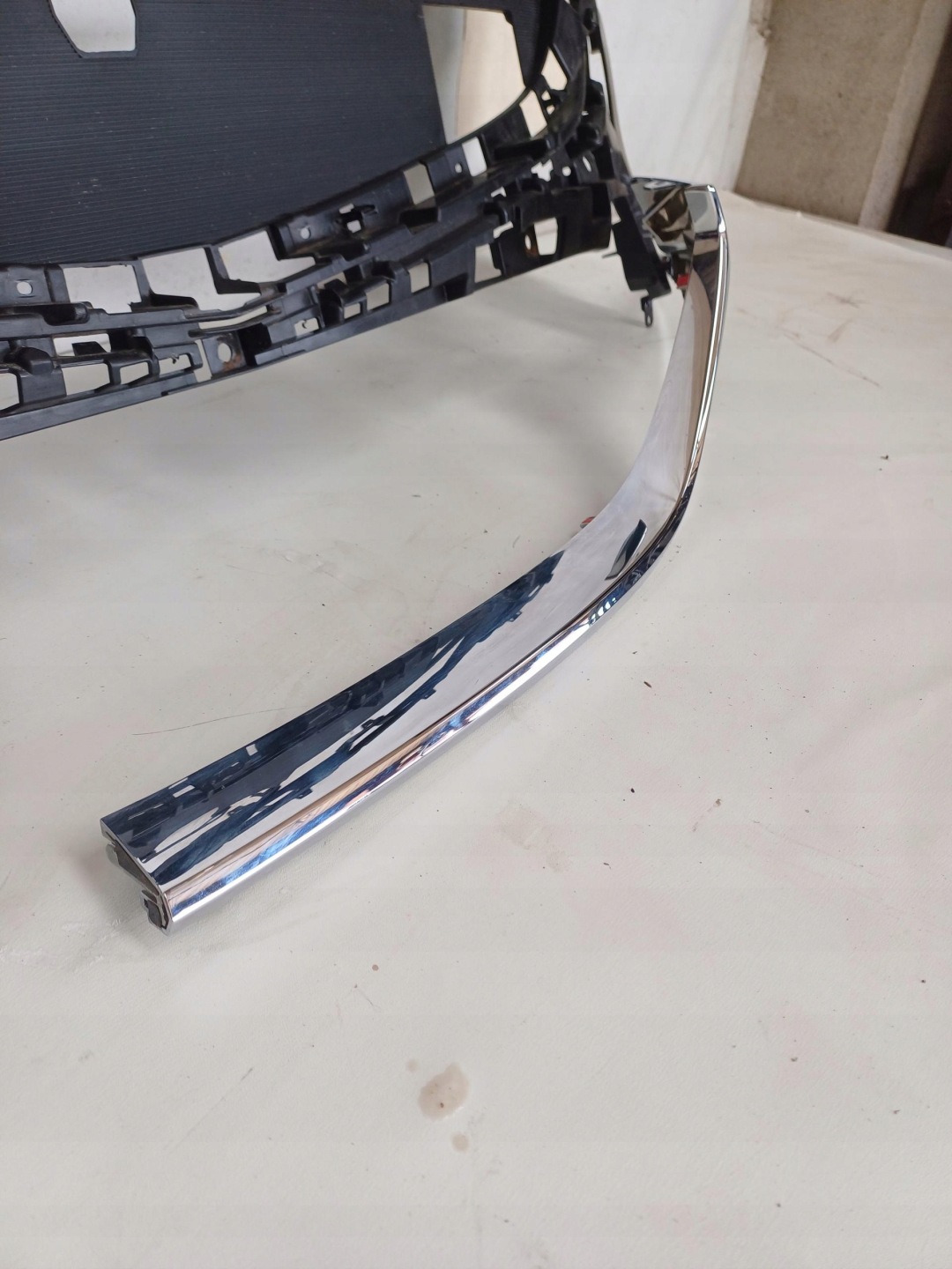 Mazda 6 GJ Kühlergrill FRONTGRILL Kühlergitter GSH750712G - Thumbnail 11