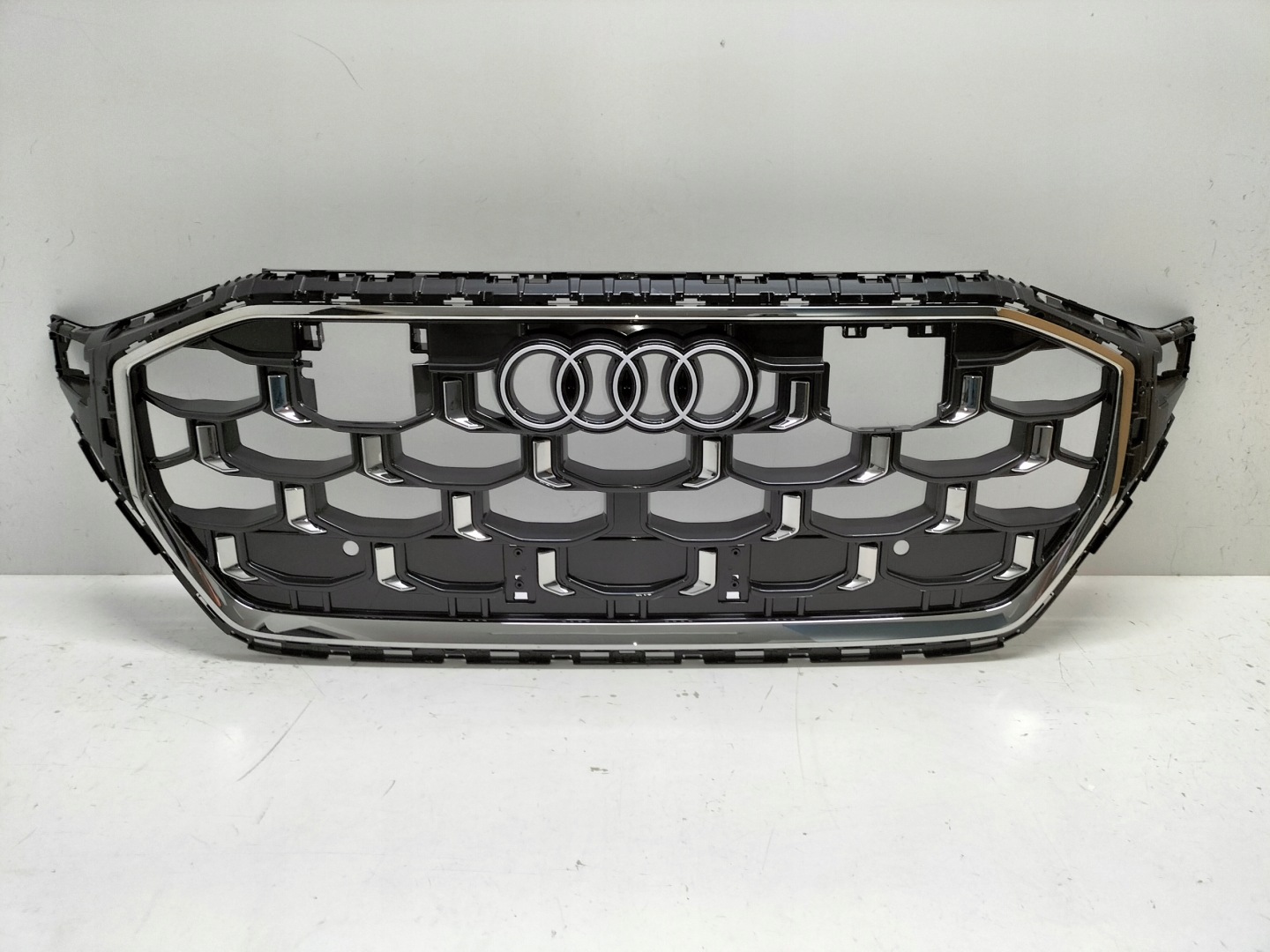 Audi Q8 Kühlergrill FRONTGRILL Kühlergitter - Thumbnail 1