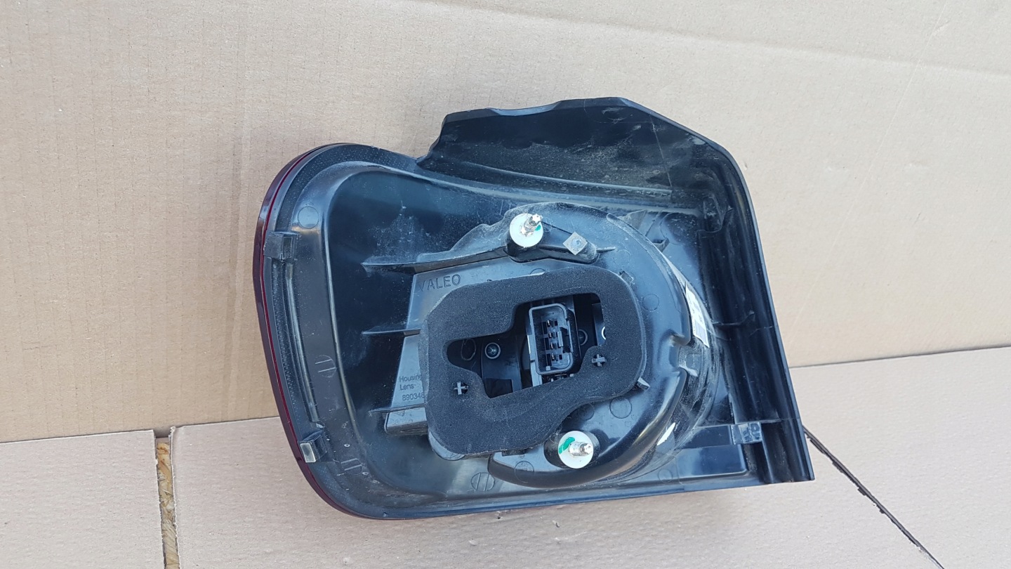 VW Golf V Rückleuchte Rearlamp - Thumbnail 9