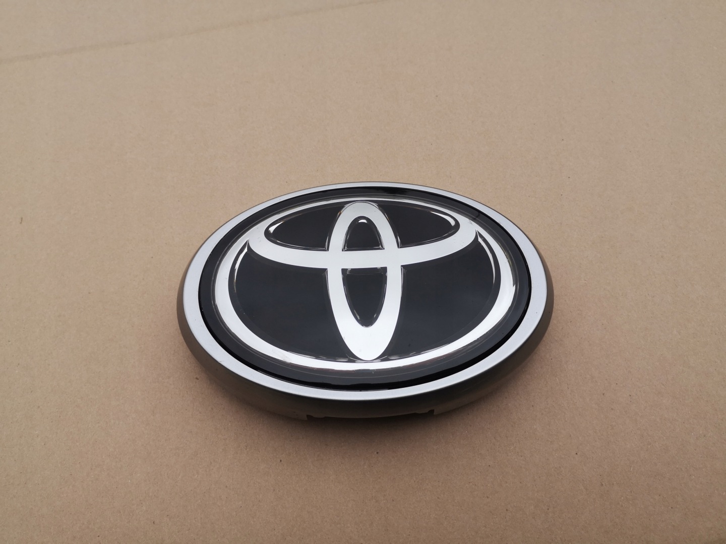 Toyota Land Cruiser J7/J9/J12/J15/J25 J15 Kühlergrill FRONTGRILL 5314360040 - Thumbnail 2