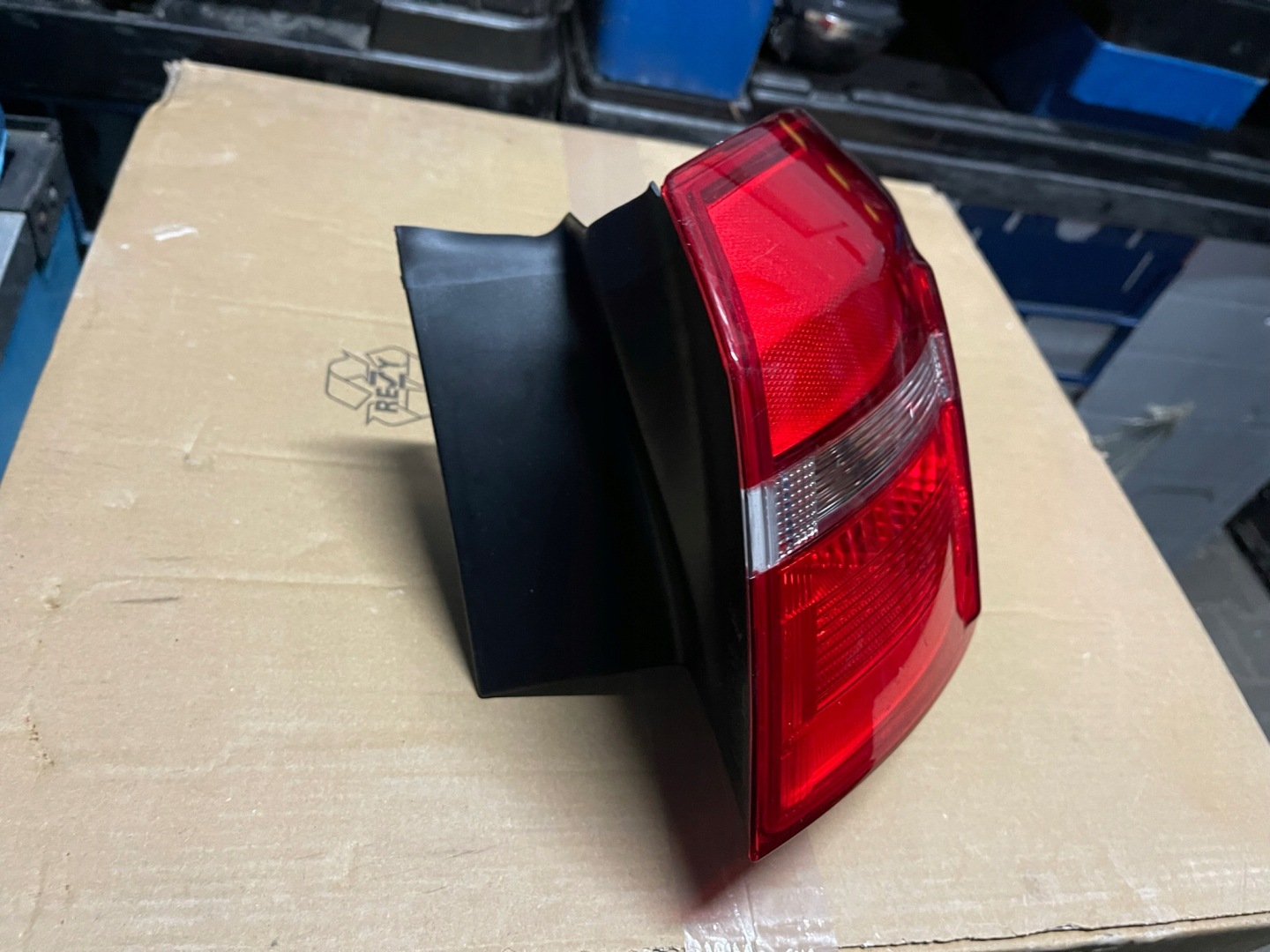 Ford Focus III Mk3 Rückleuchte F1EB13404EBRH Rearlamp - Thumbnail 9