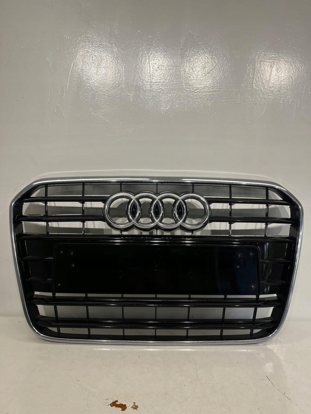 Audi A6 Kühlergrill FRONTGRILL Kühlergitter 4G08536530E - Thumbnail 1