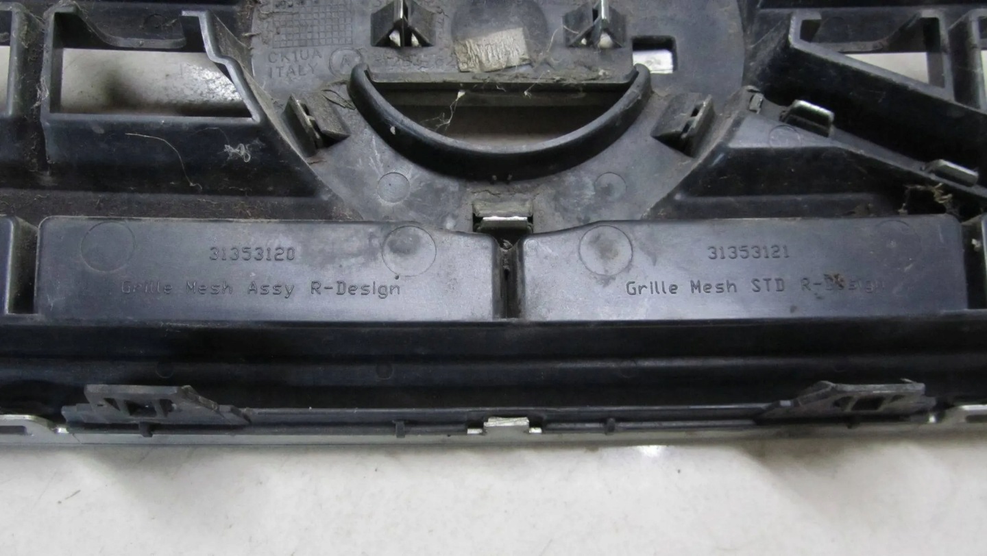 Volvo S40/S50/V40/V50 V40 Kühlergrill FRONTGRILL Kühlergitter 31353120 - Thumbnail 8