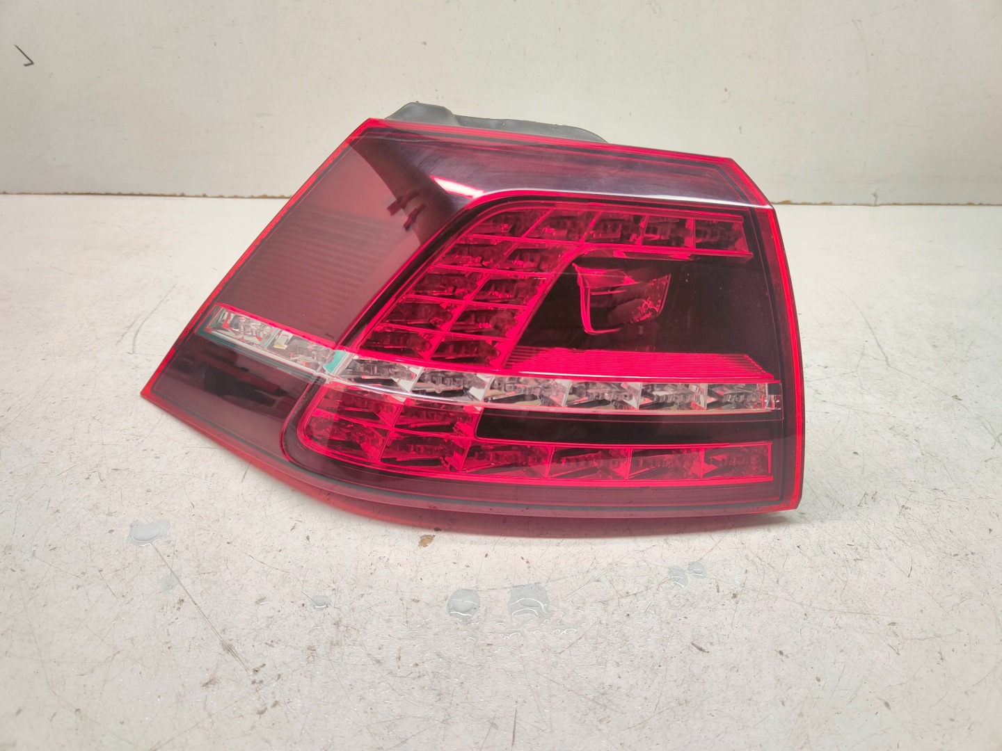 VW Golf V Rückleuchte 5G0945207V Rearlamp - Thumbnail 1