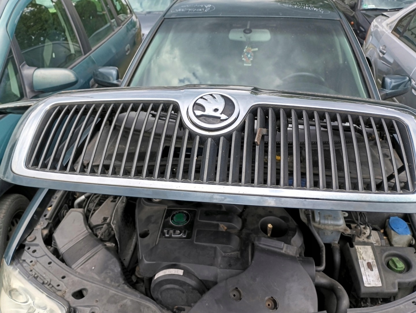 Skoda Superb 3U Kühlergrill FRONTGRILL Kühlergitter - Thumbnail 2