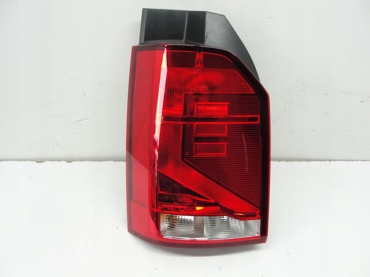 VW Transporter T6 Rückleuchte 7LA945095J Rearlamp - Thumbnail 1