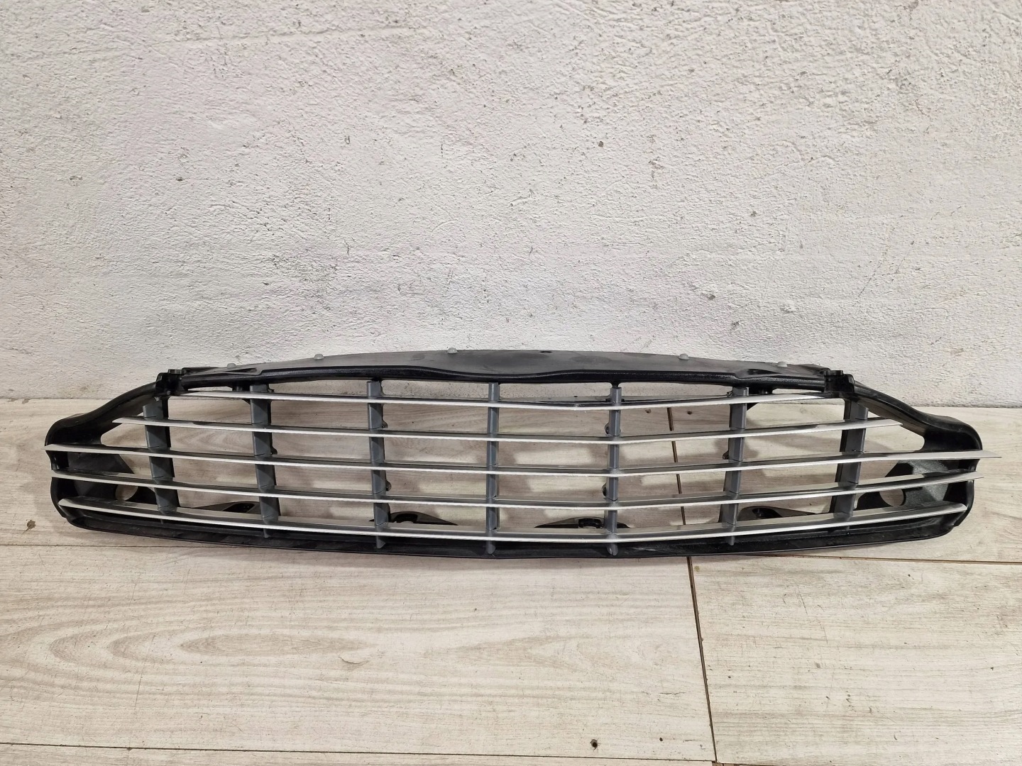 Aston Martin DB9 I VH1 Kühlergrill FRONTGRILL Kühlergitter DG438190AG - Thumbnail 1