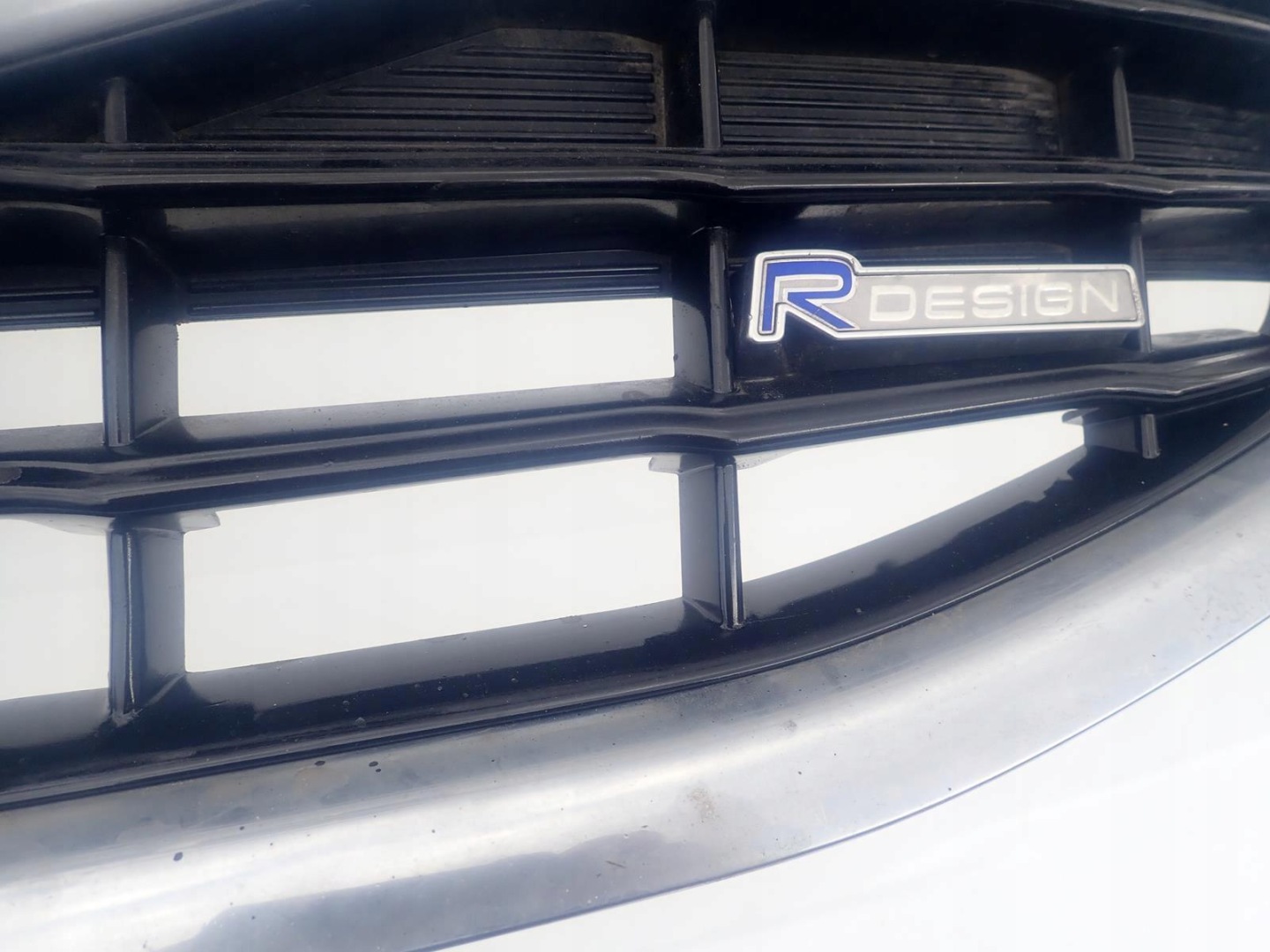 Volvo S60/V60 S60 Kühlergrill FRONTGRILL Kühlergitter - Thumbnail 3