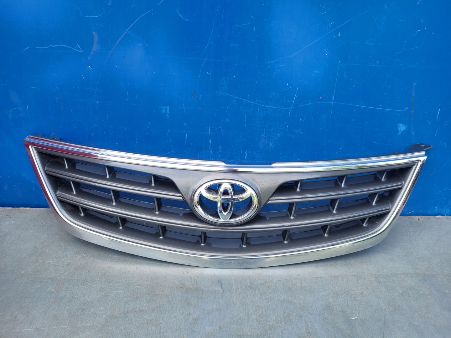 Toyota Camry XV70 Kühlergrill FRONTGRILL Kühlergitter 53101061301 - Thumbnail 1