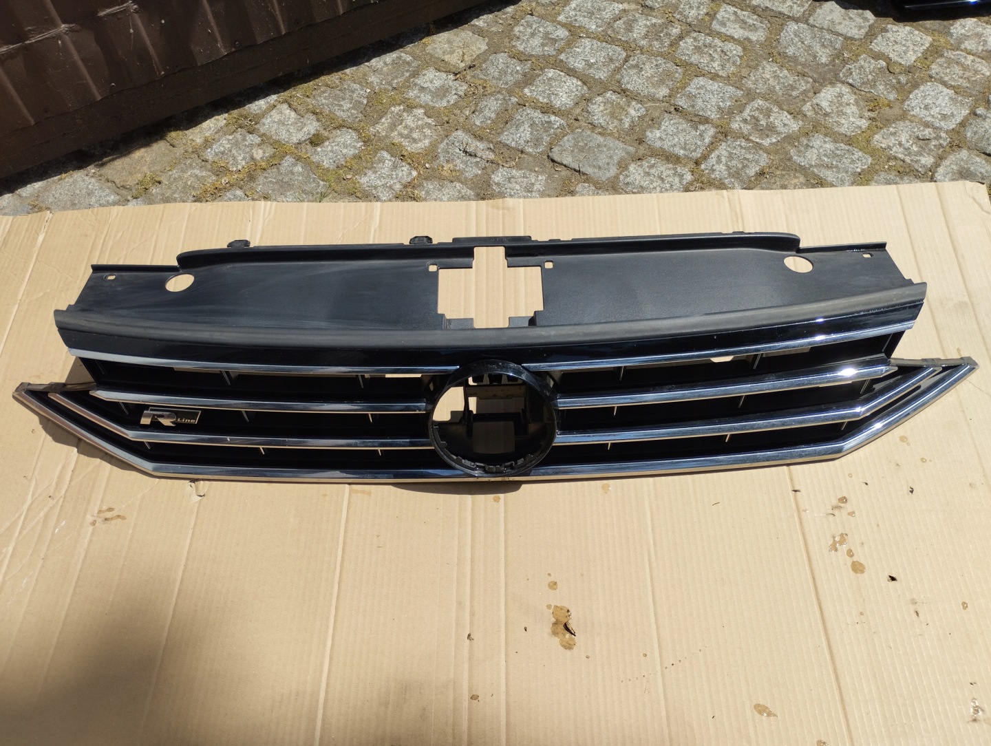 VW Passat B8 Kühlergrill FRONTGRILL Kühlergitter 201920233G - Thumbnail 1