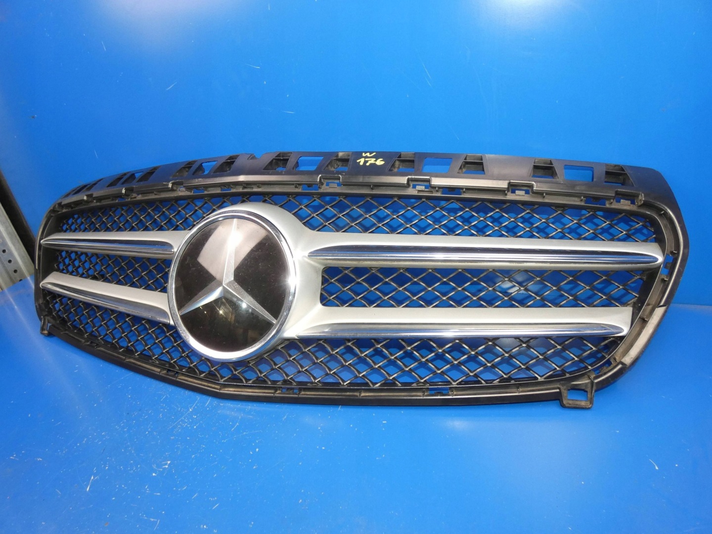 Mercedes-Benz A-Klasse W176 Kühlergrill FRONTGRILL Kühlergitter - Thumbnail 3