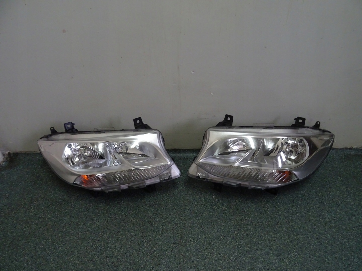 Frontscheinwerfer Mercedes-Benz Sprinter W910 A9109060100 LED Links Headlight - Thumbnail 1