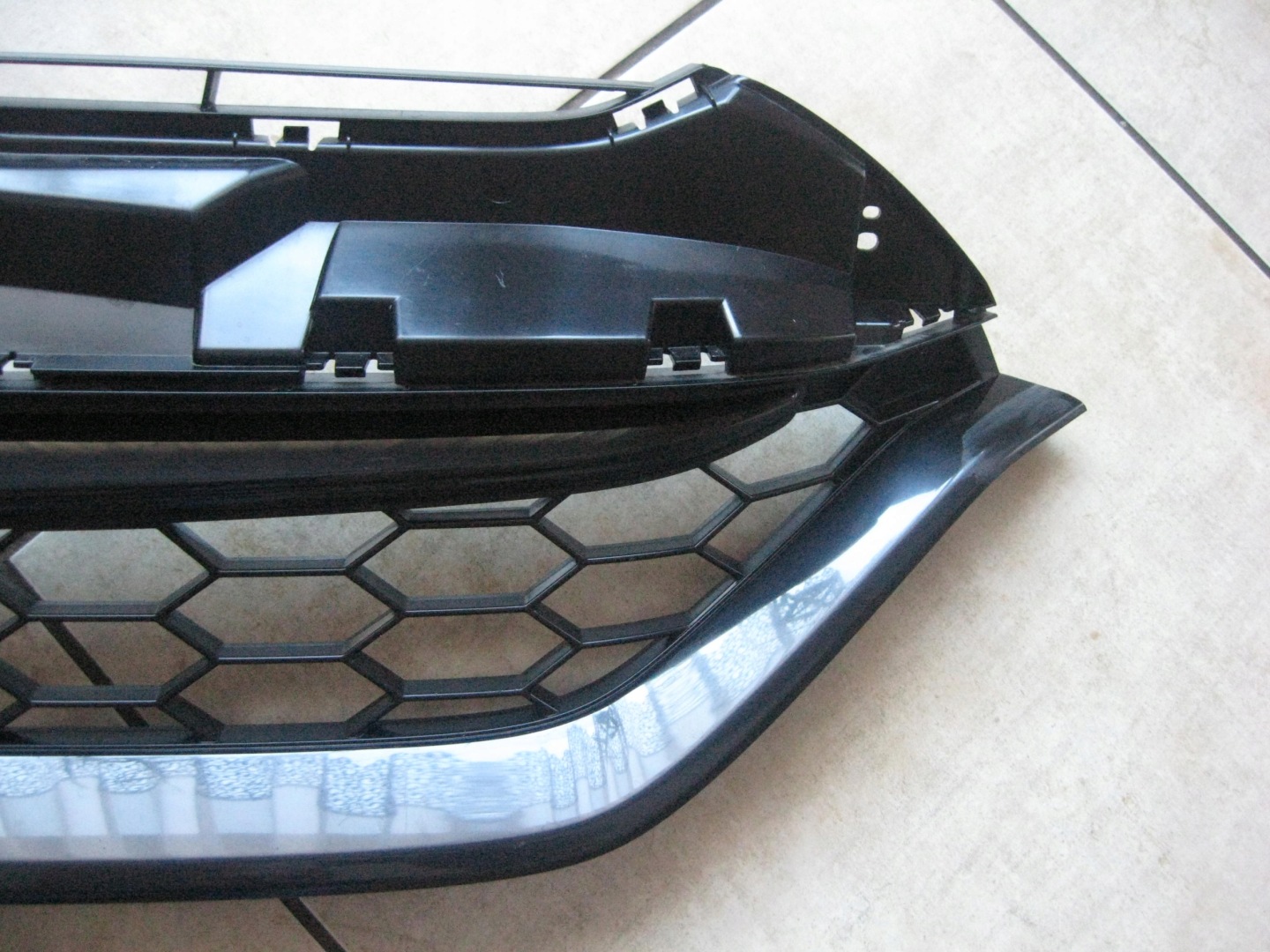 Honda CR-V Jazz GR Kühlergrill FRONTGRILL Kühlergitter - Thumbnail 4