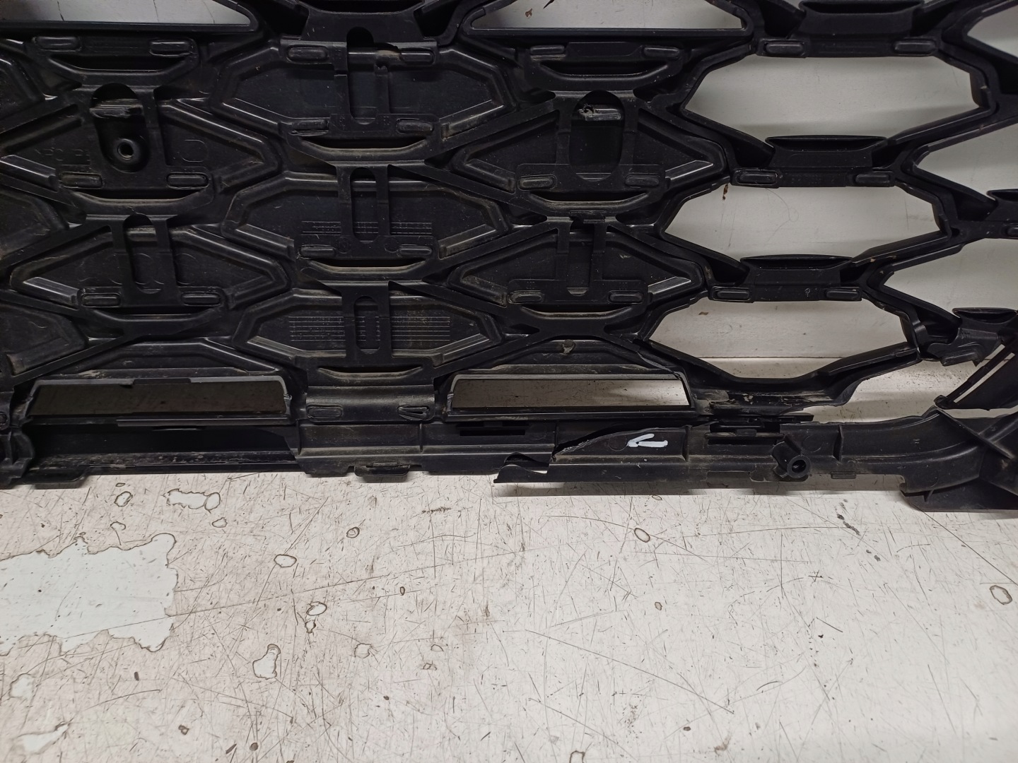 Audi Q3 Kühlergrill FRONTGRILL Kühlergitter 83F853651RT - Thumbnail 9
