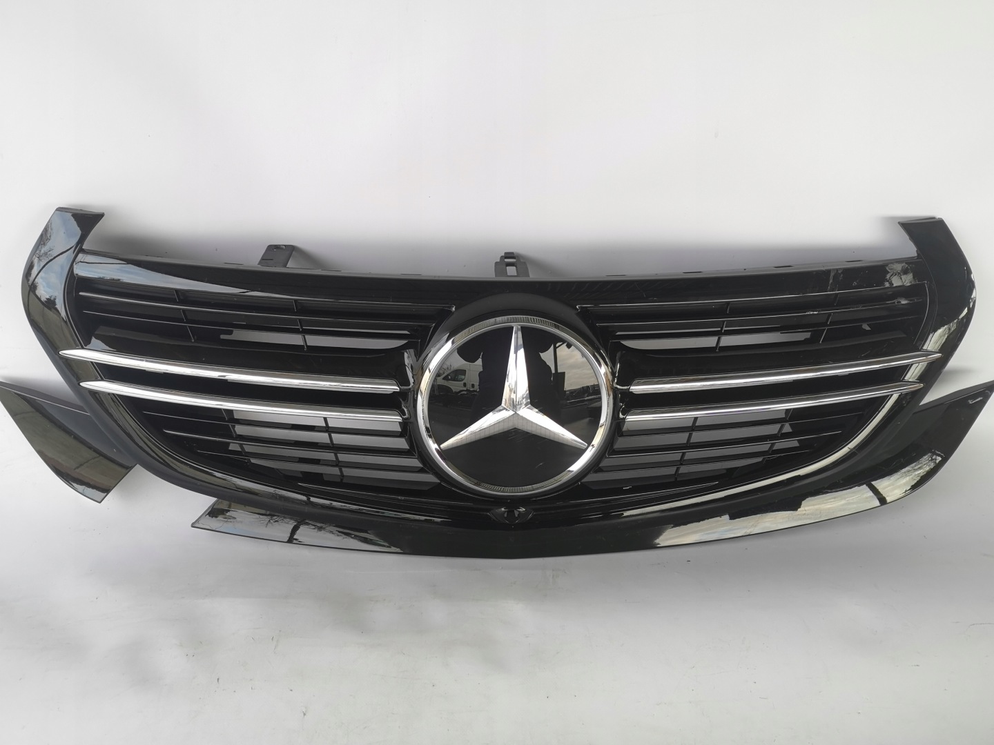 Mercedes-Benz EQC N293 Kühlergrill FRONTGRILL Kühlergitter A2938884700 - Thumbnail 1