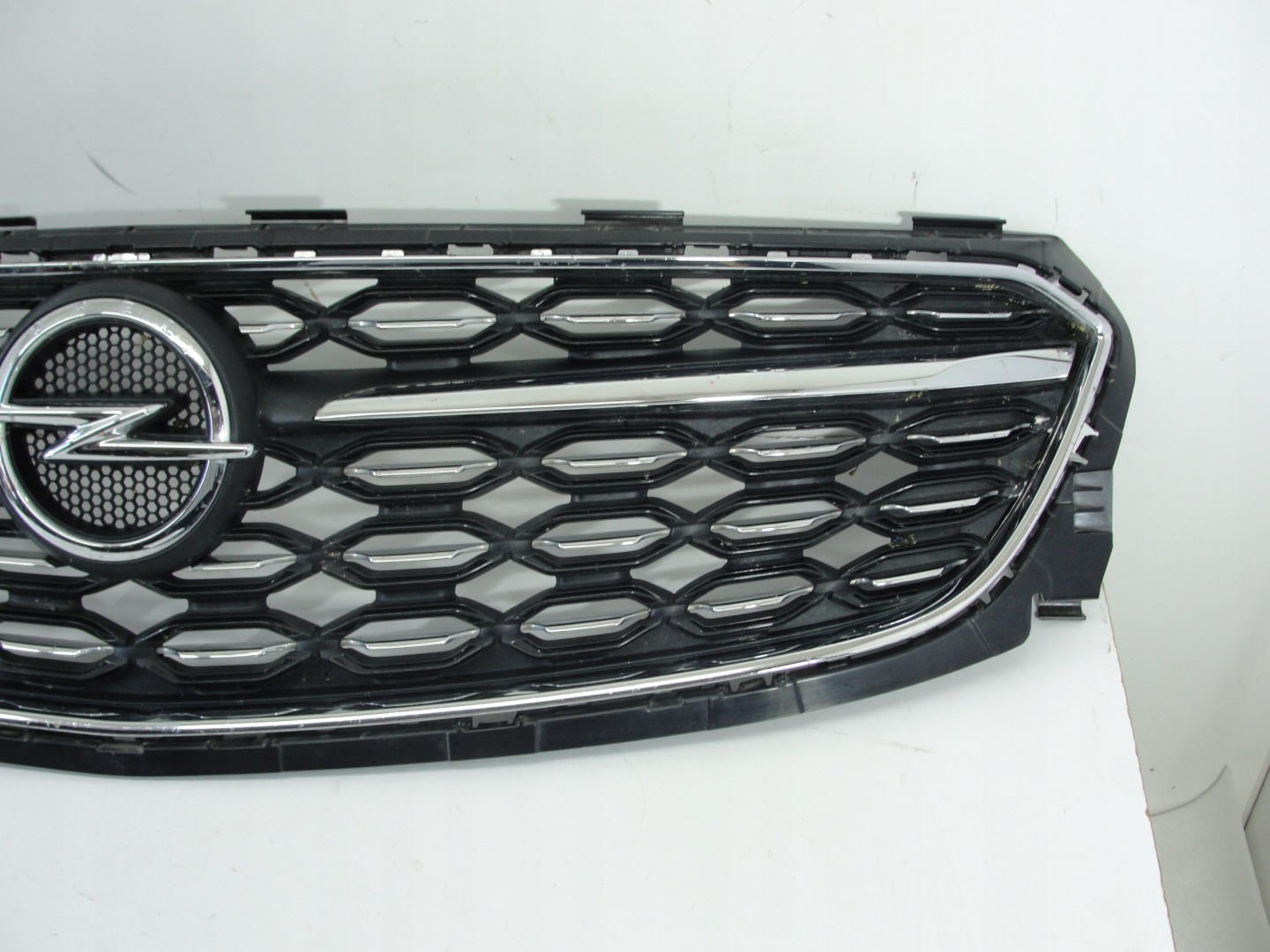 Opel Insignia Kühlergrill FRONTGRILL Kühlergitter 39225888 - Thumbnail 4