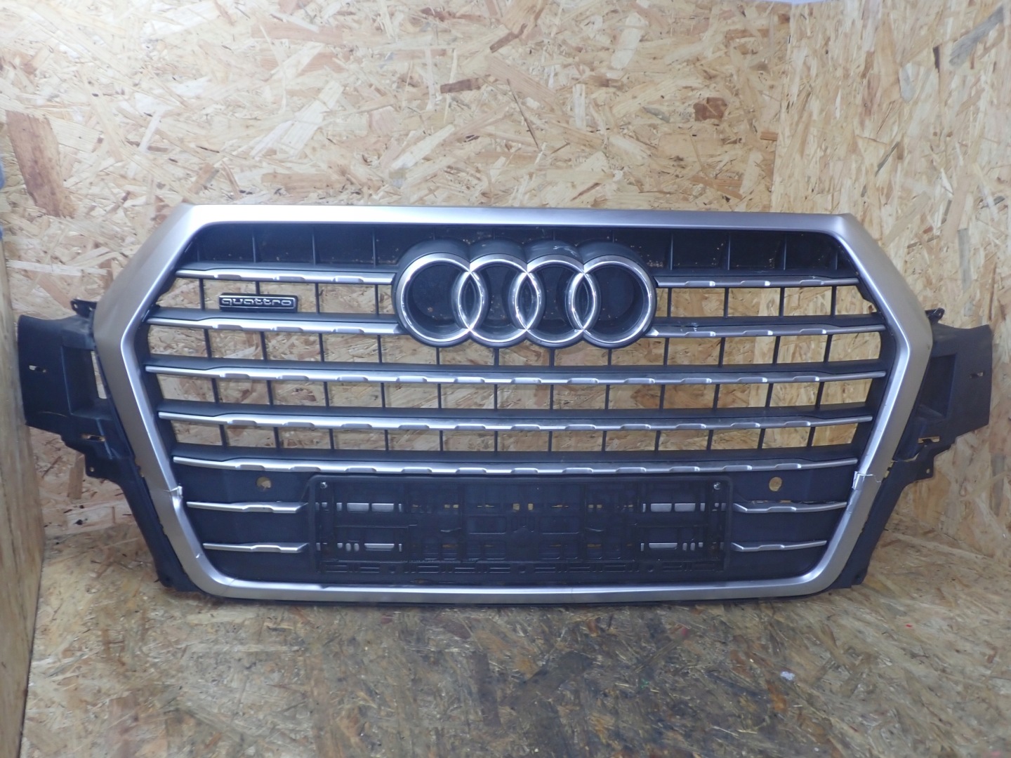 Audi Q7 Kühlergrill FRONTGRILL Kühlergitter 64M085303 - Thumbnail 1