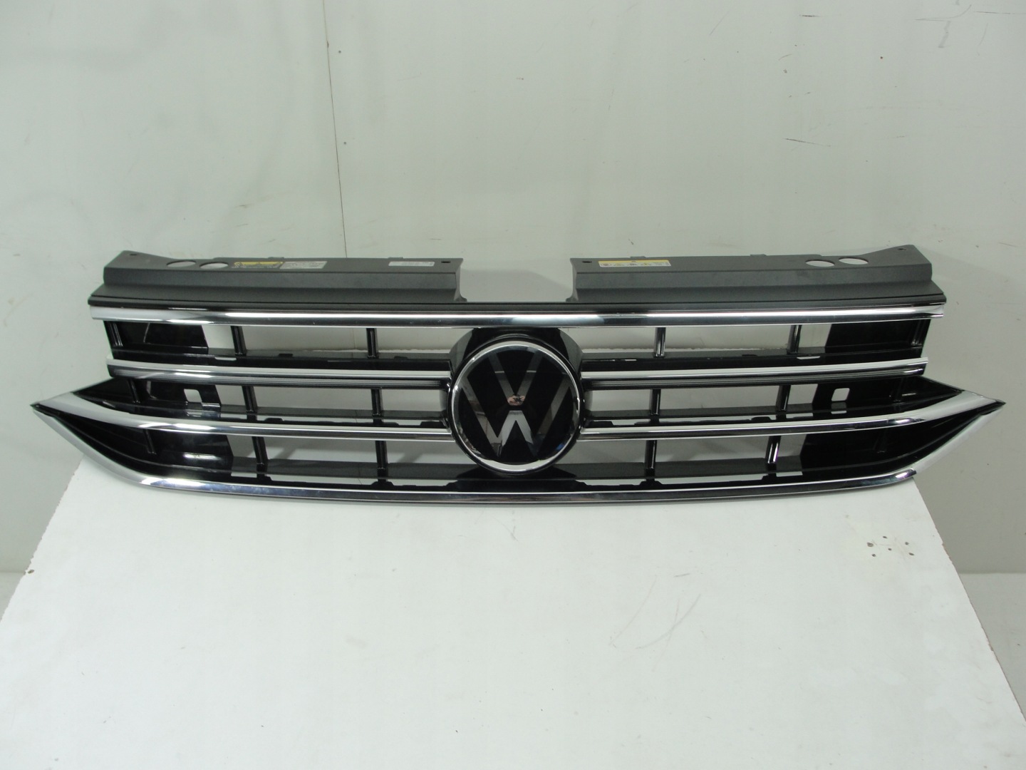 VW Tiguan Kühlergrill FRONTGRILL Kühlergitter 5NN853655D - Thumbnail 1