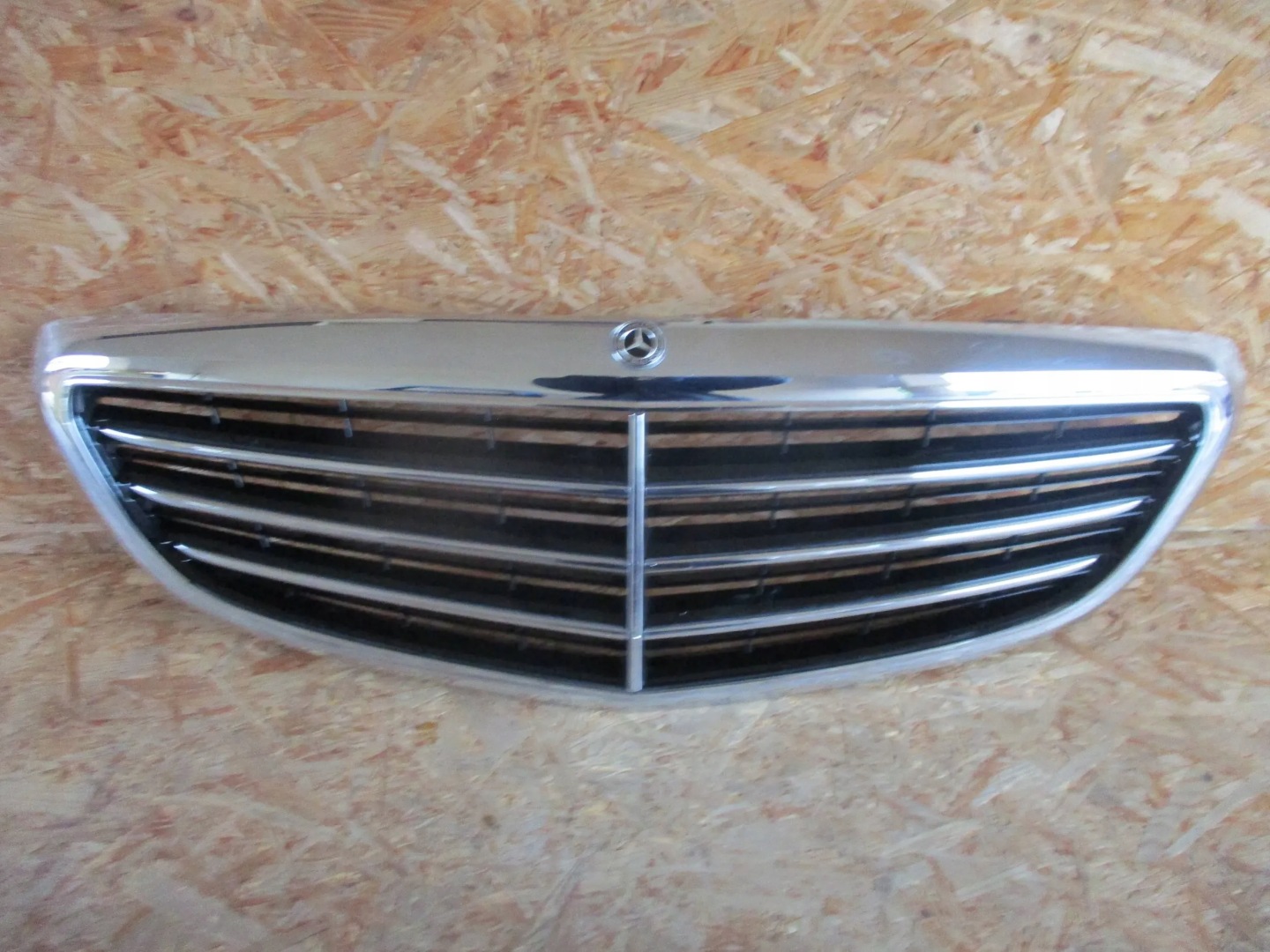 Mercedes-Benz C-Klasse W205 Kühlergrill FRONTGRILL Kühlergitter A2058806606 - Thumbnail 1