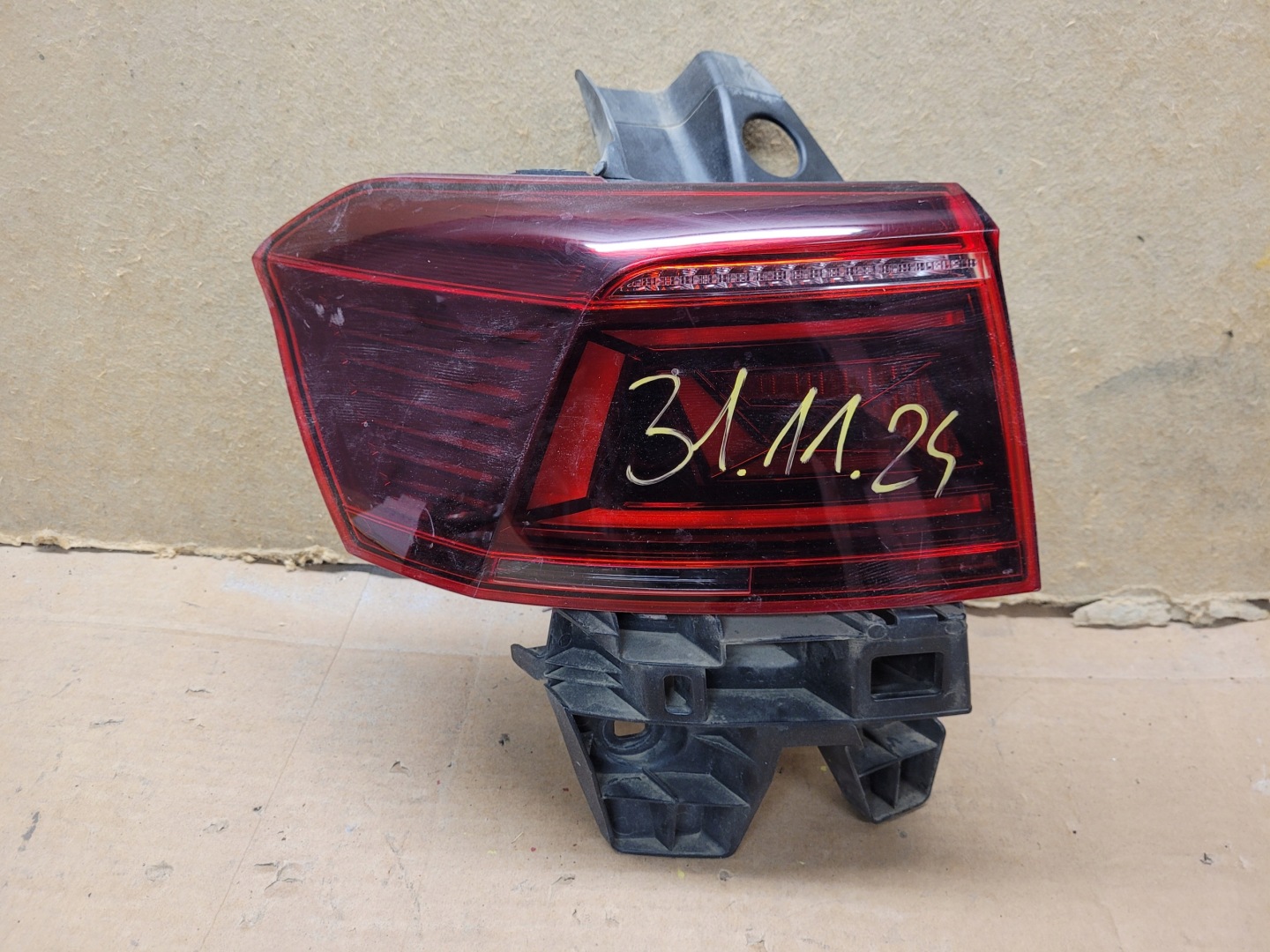 VW Passat B8 Rückleuchte 3G9945207P Rearlamp - Thumbnail 1