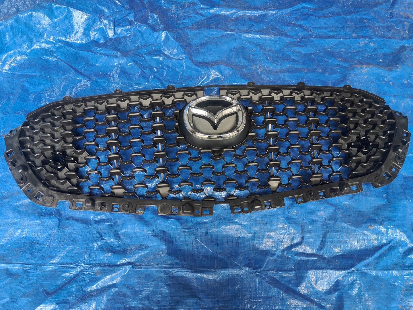 Mazda CX-30 Kühlergrill FRONTGRILL Kühlergitter DGH950711 - Thumbnail 1
