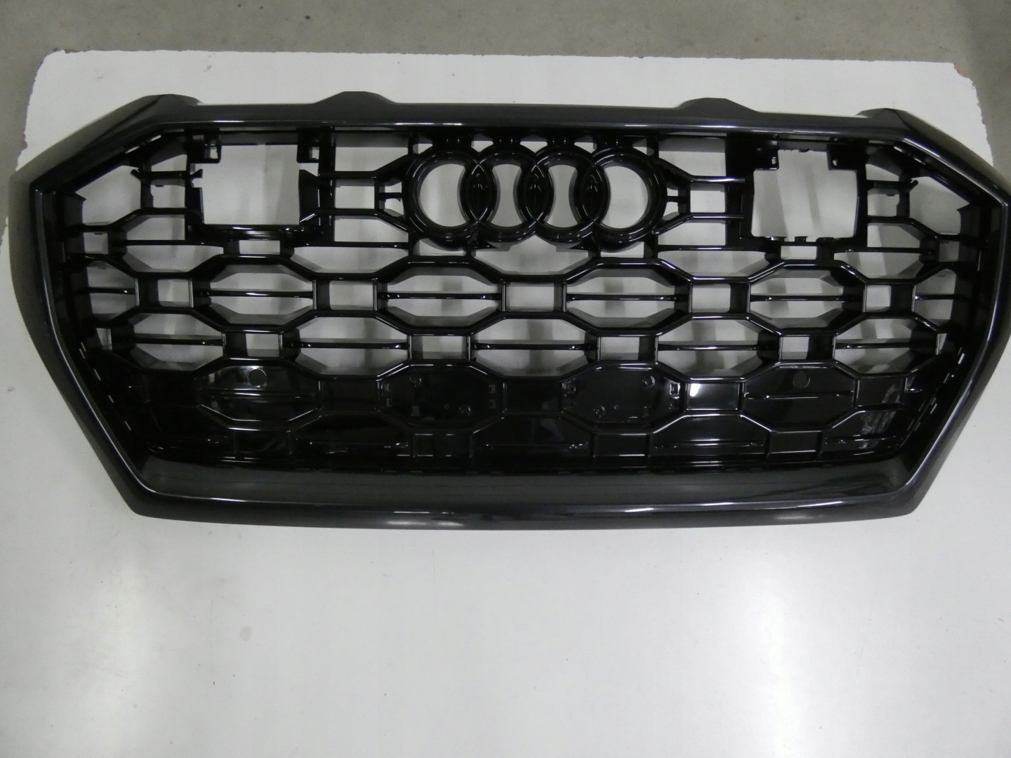 Audi 4M8 Kühlergrill FRONTGRILL Kühlergitter 4M8853651AB - Thumbnail 1
