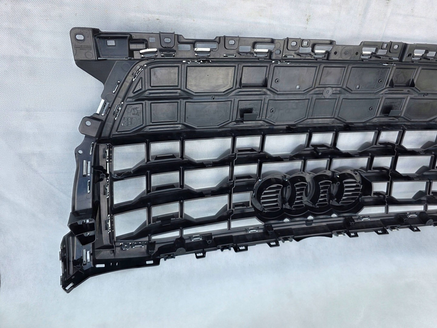 Audi Q2 Kühlergrill FRONTGRILL Kühlergitter 81A853651H - Thumbnail 11