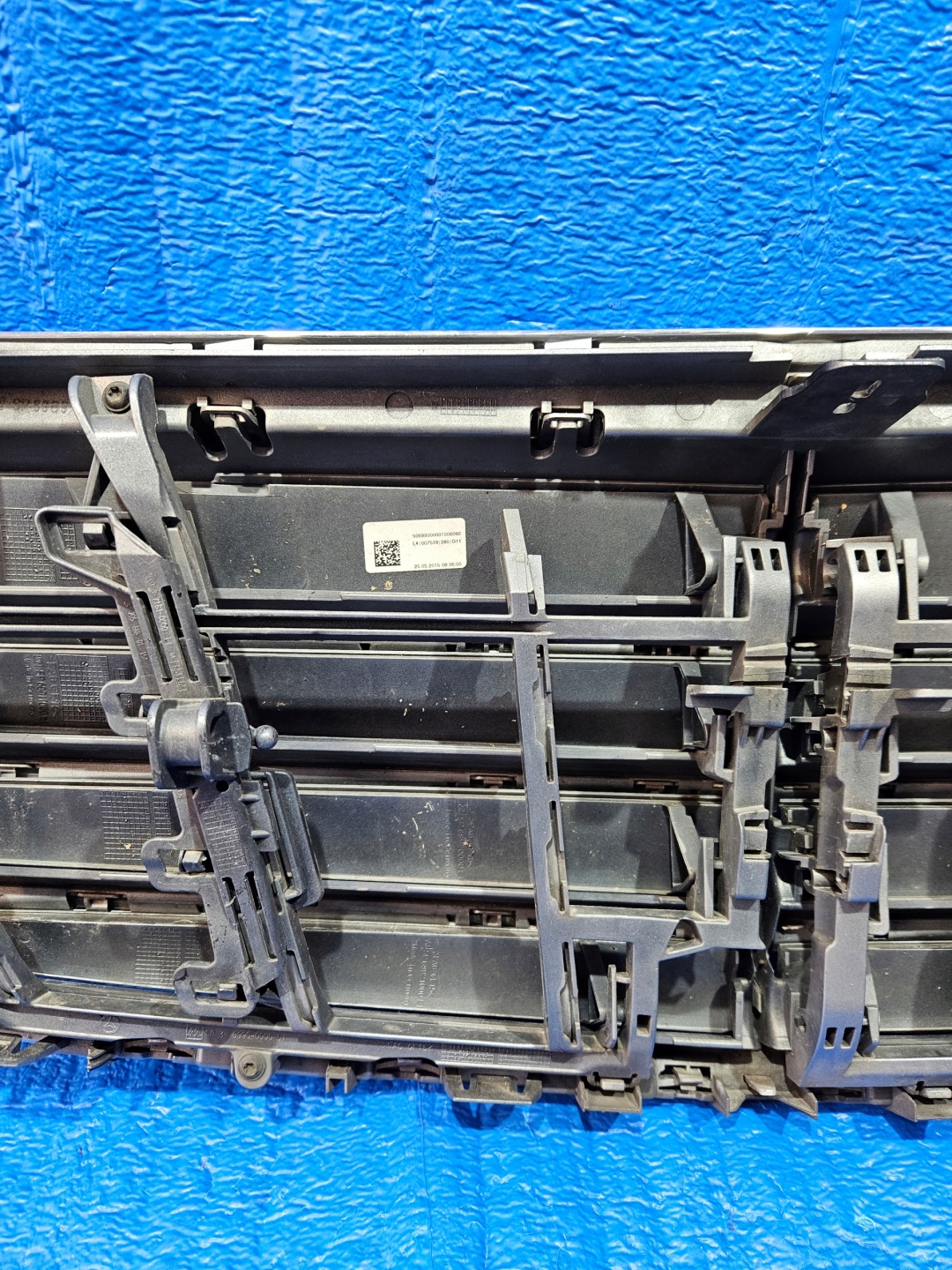 Mercedes-Benz C-Klasse W205 Kühlergrill FRONTGRILL Kühlergitter A2058805901 - Thumbnail 11