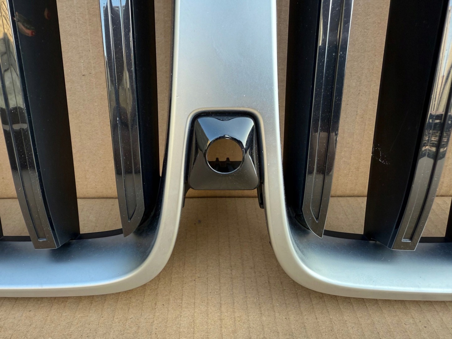 BMW X7 G07 Kühlergrill FRONTGRILL Kühlergitter 5A23E88 - Thumbnail 4