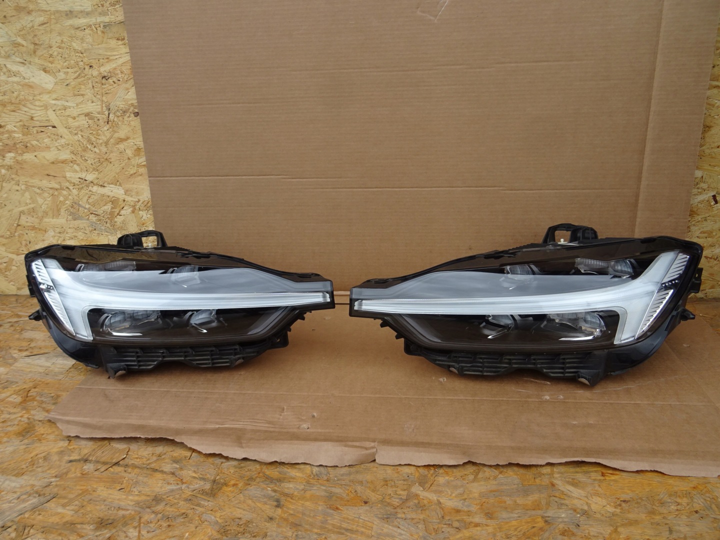 Frontscheinwerfer Volvo XC60 LED Links Scheinwerfer Headlight - Thumbnail 1